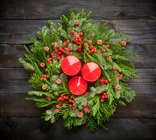 Adventskranz selber machen: Natürlich, individuell und mit frischem Tannengrün